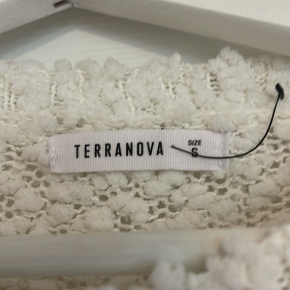 Spring sweater, white with bear face. - Picture 3 of 4